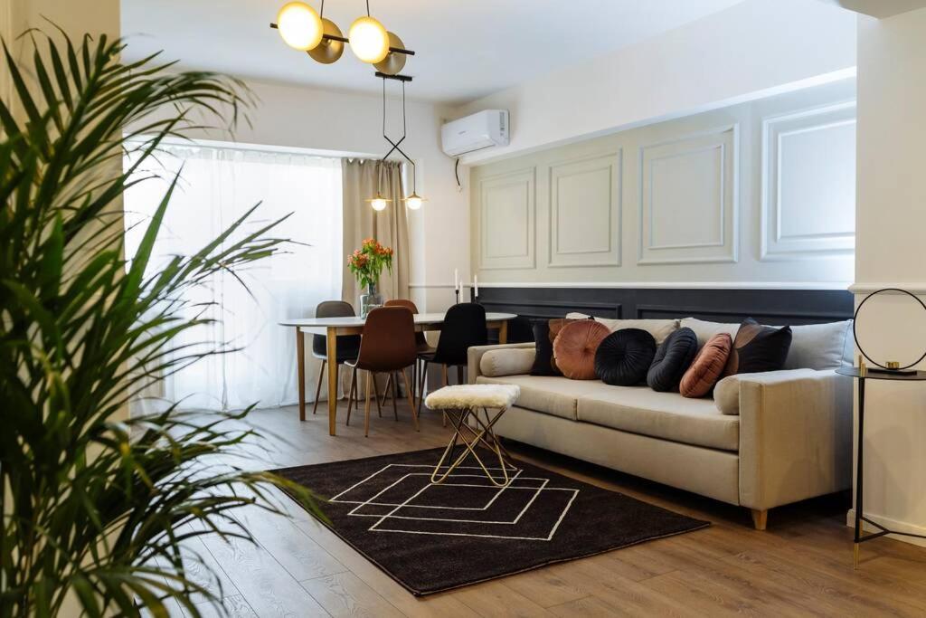 בוקרשט Panoramic Apartment - 4Br - Piata Unirii מראה חיצוני תמונה